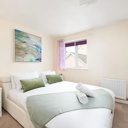 Modern And Quiet 2bed House By Fabaccommodation