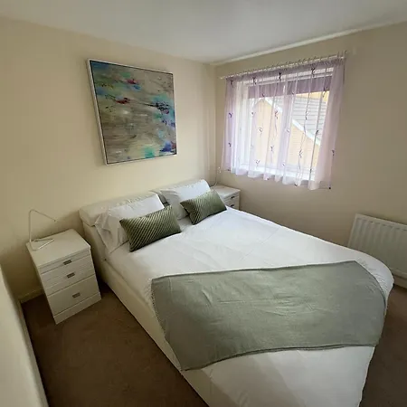 Modern And Quiet 2bed House By Fabaccommodation Apartment Bristol