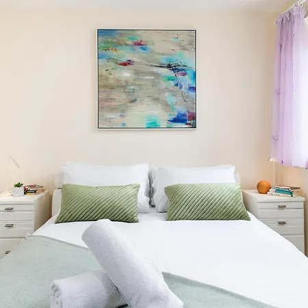 Modern And Quiet 2bed House By Fabaccommodation * Bristol