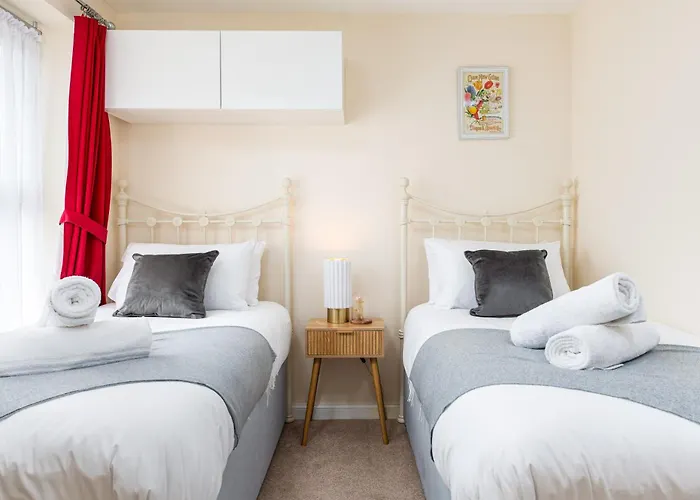 Apartmán New Modern And Quiet 2bed House By Fabaccommodation Bristol